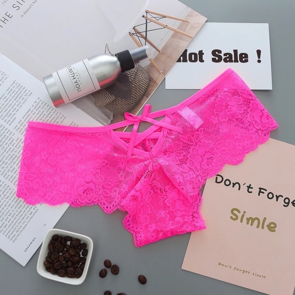 New Medium Pink Floral Lace Cheeky Panties NWT